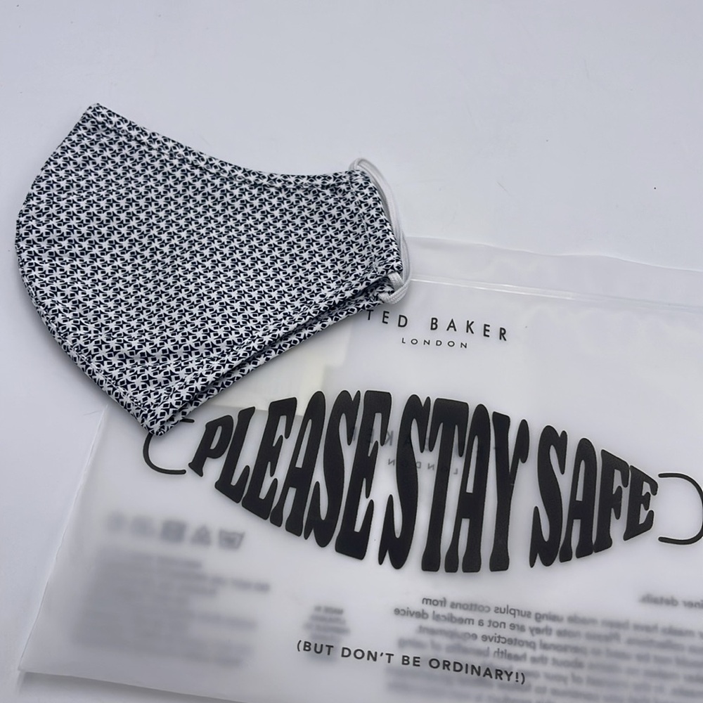 TED BAKER LONDON Reversible Reusable FACE MASK 
NWT 
OS - Picture 4 of 16